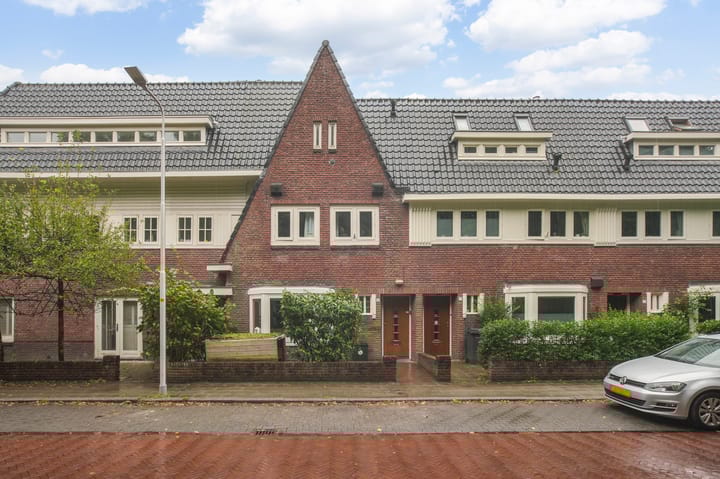 Bos en Vaartlaan 8 dans Amstelveen photo