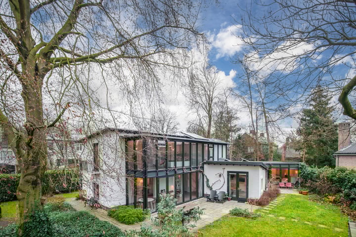 Bosboomstraat 31 en Arnhem foto