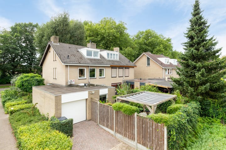 Bossebaan 31 en Veldhoven foto