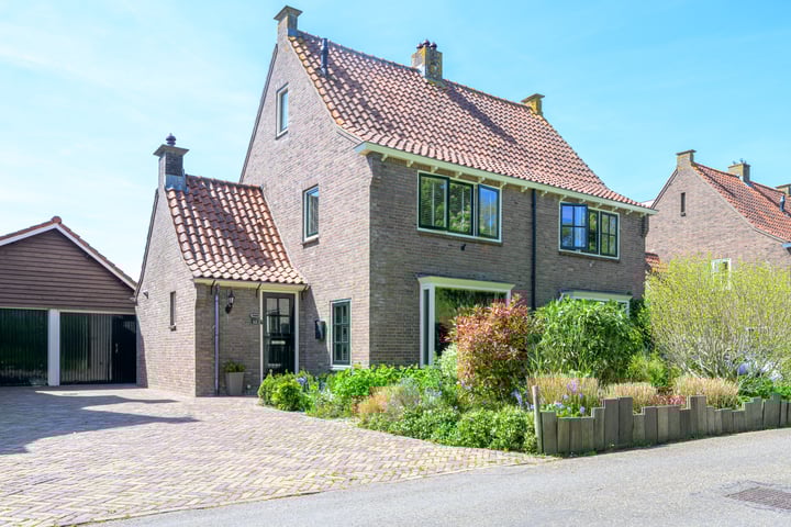 Bosstraat 65 in Winkel Foto