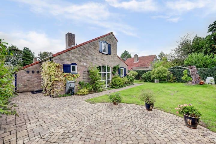 Bosweg 9 in Burgh-Haamstede Foto