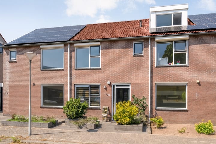 Boterbloem 79 in Hardenberg foto