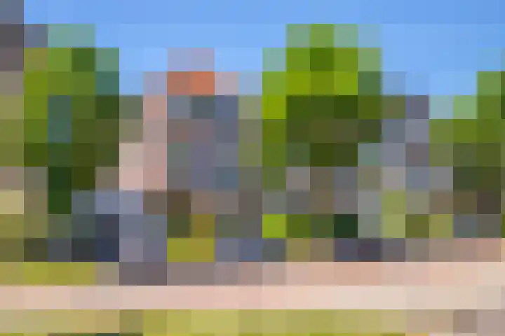 Bothaplein 2 in Arnhem