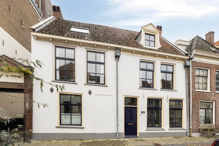 Boven Nieuwstraat 12 in Kampen Foto