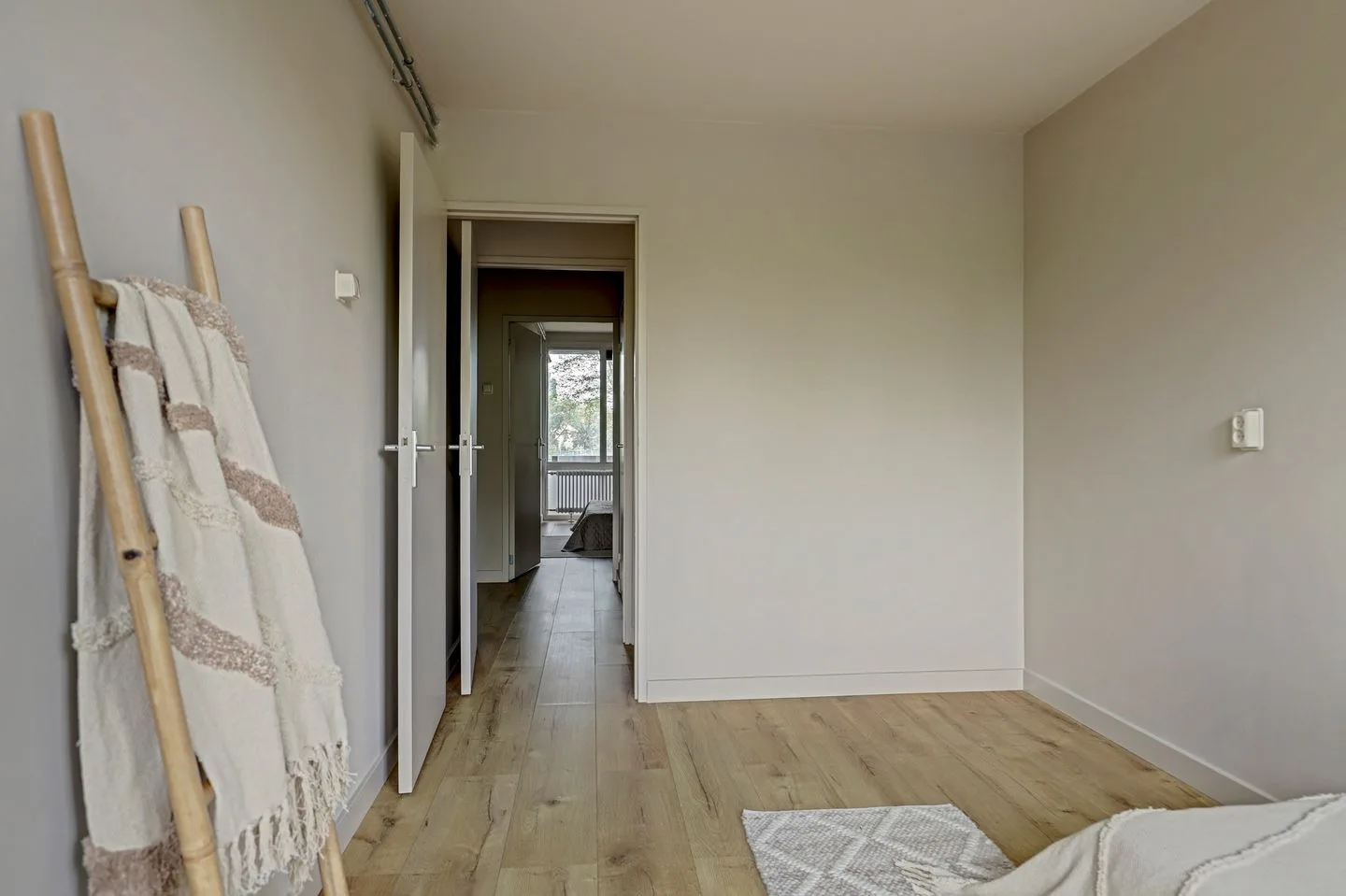 Bovenover 37 Amsterdam thumbnail 21