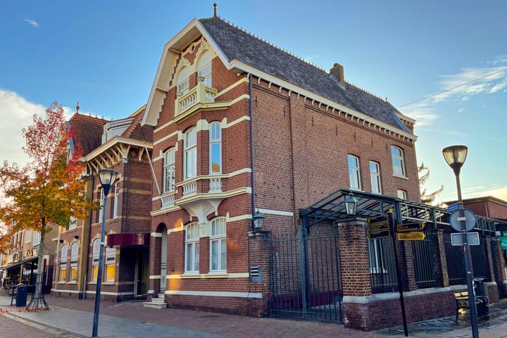 Bovenste straat 18 en Echt foto