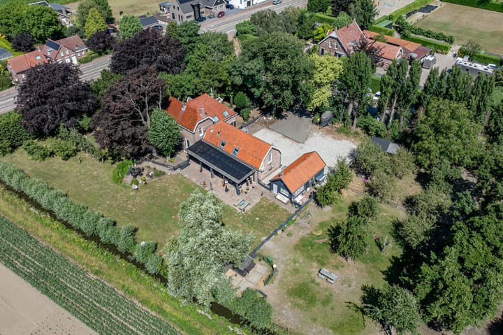 Brabersweg 25 in Mijnsheerenland Foto