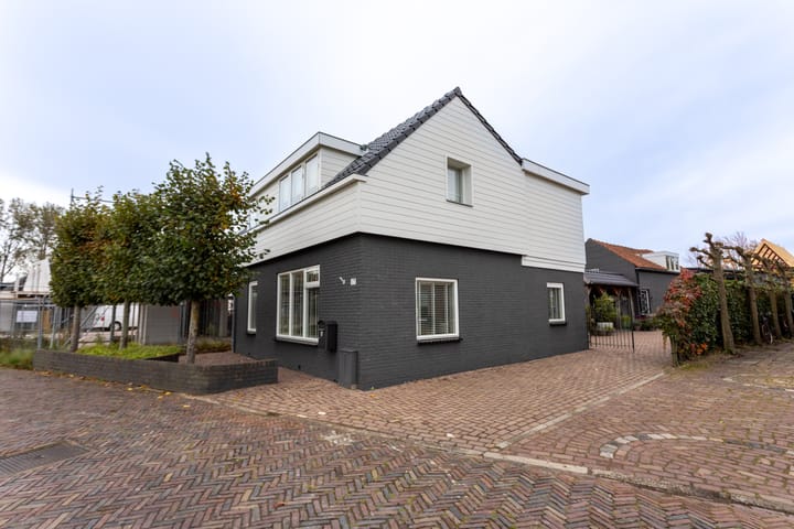 Photo of property Brakersweg 17, Castricum