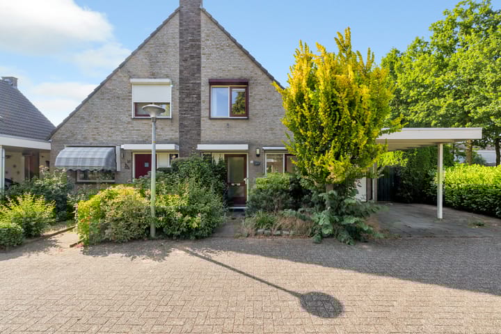 Bramenhof 8 in Doetinchem Foto