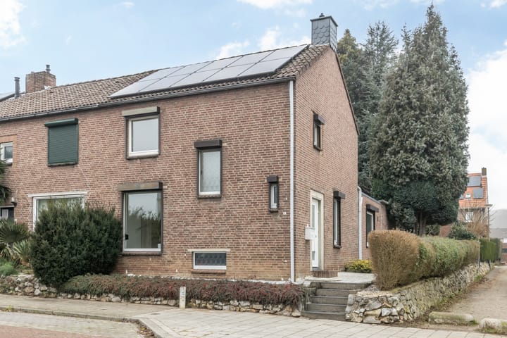 Brandtstraat 1 in Eygelshoven foto