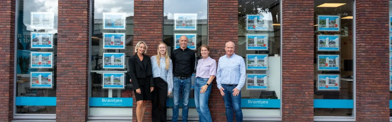 Team foto van Brantjes Makelaars Velsen
