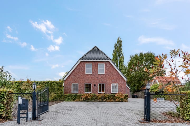 Bredestraat 3 dans Zennewijnen photo