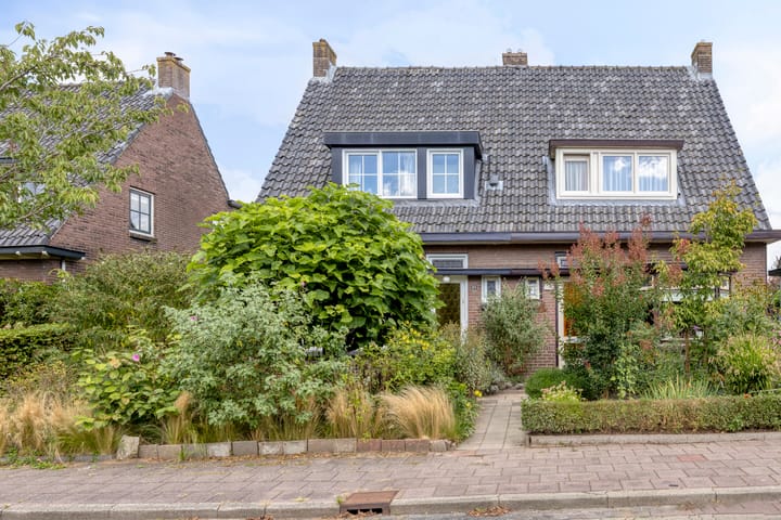 Breegraven 89 in Warnsveld Foto