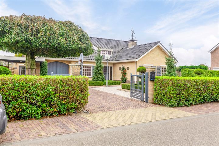 Bremstraat 105B in St. Willebrord photo