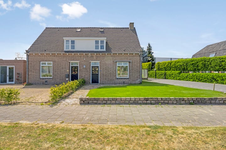 Broekkant 57 in Malden foto