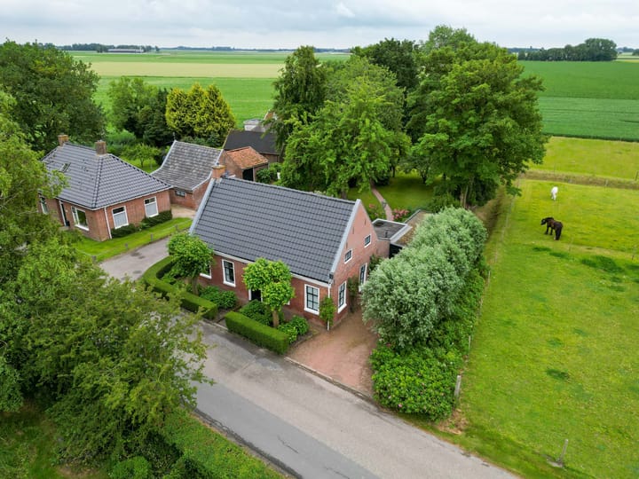 Broeksterweg 6 in Pieterburen Foto