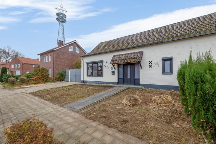 Broekstraat 24a in Maasbracht foto