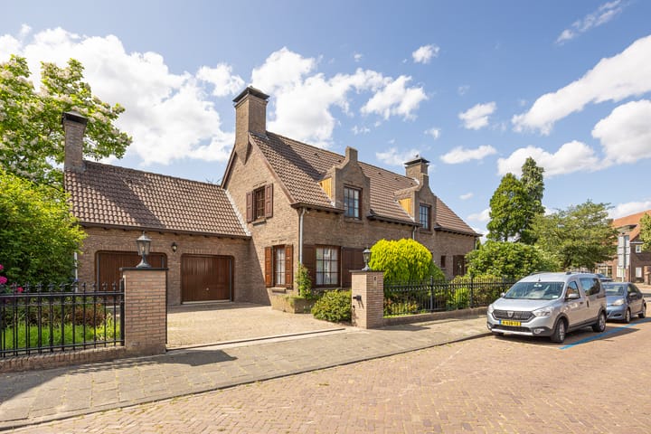 Brugstraat 23 dans Boxtel photo