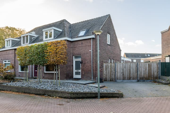 Brunahildestraat 74 in Brunssum Foto