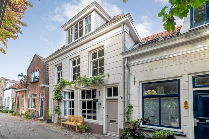 Buiten Hofstraat 55 in Kampen photo