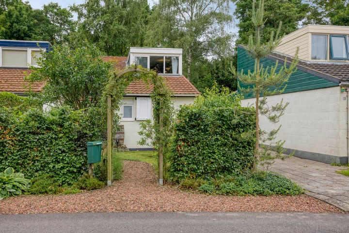 Buitenplaats 10 in Dronten Foto