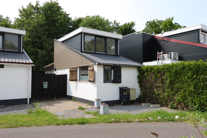 Buitenplaats 64 in Dronten Foto