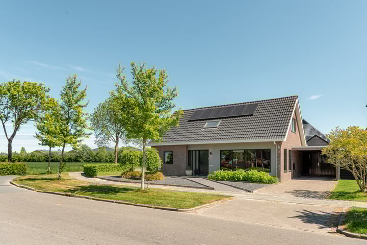 Buitensingel 1 in Oldehove Foto