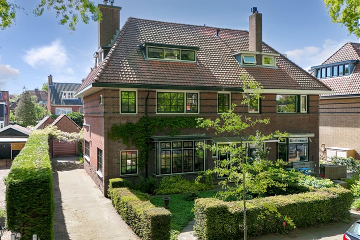 Burchtplein 1A in Wassenaar Foto