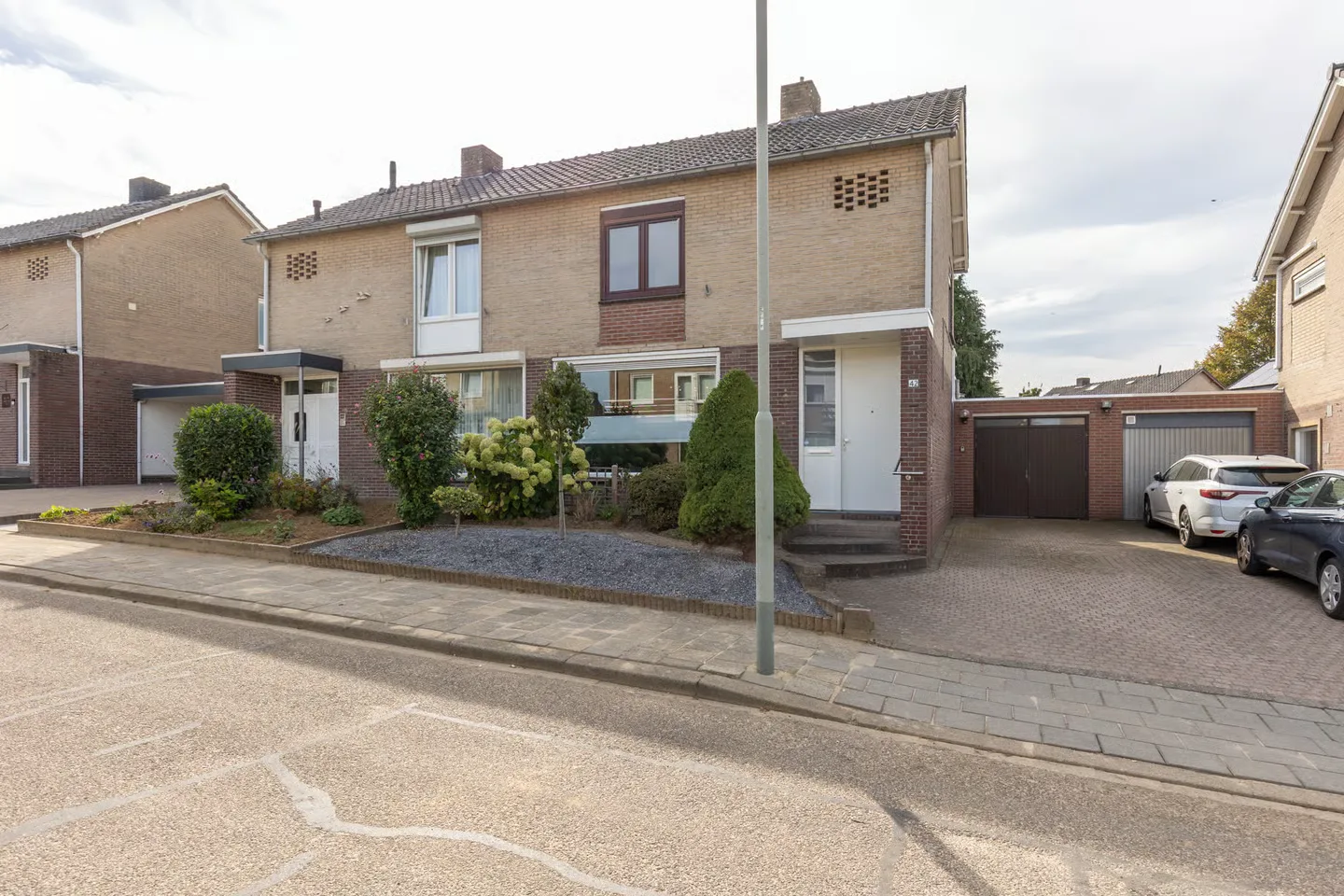Burg. Donnersstraat 42 in Munstergeleen