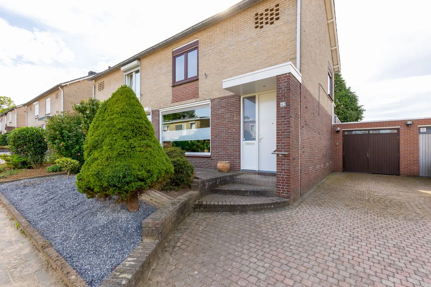 Burg. Donnersstraat 42 Munstergeleen thumbnail 8