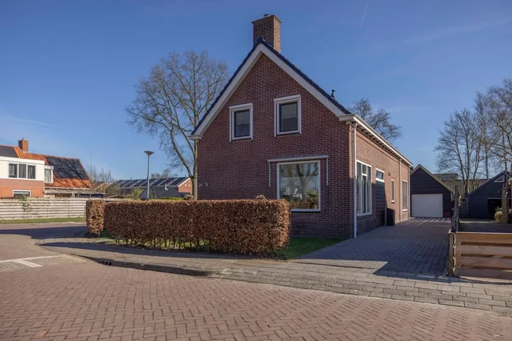Burg Ritzemastraat 26 Niekerk thumbnail 4