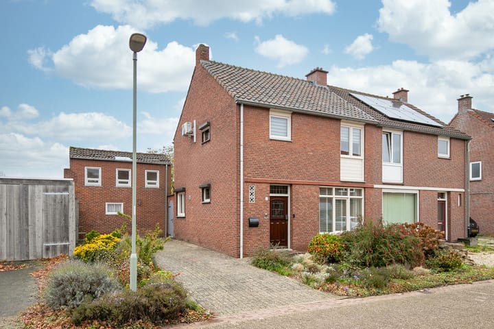 Burg Schoolmeestersstraat 23 in Roosteren photo