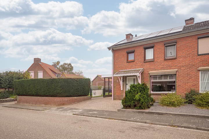 Burg Strijkersstraat 20 in Urmond Foto