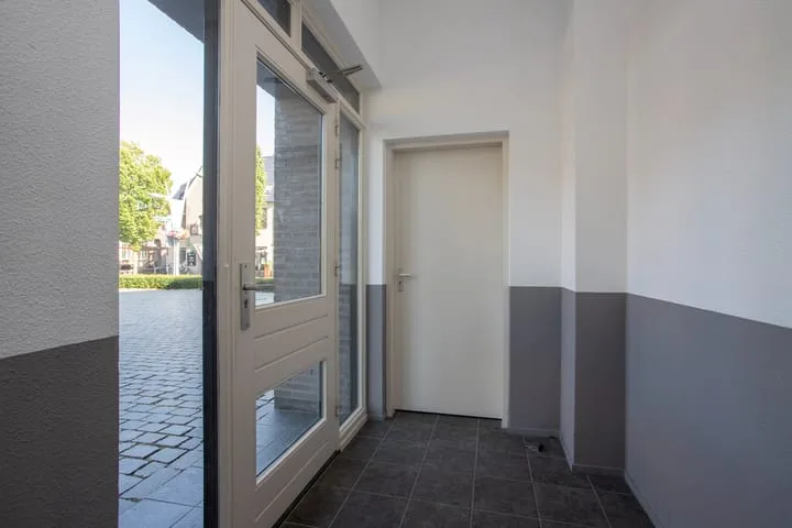 Burg. Van Houdtplein 16 Bladel foto 3