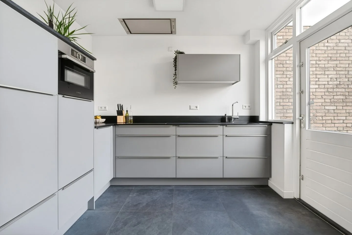 Burg. Van Houtstraat 79 Budel thumbnail 15