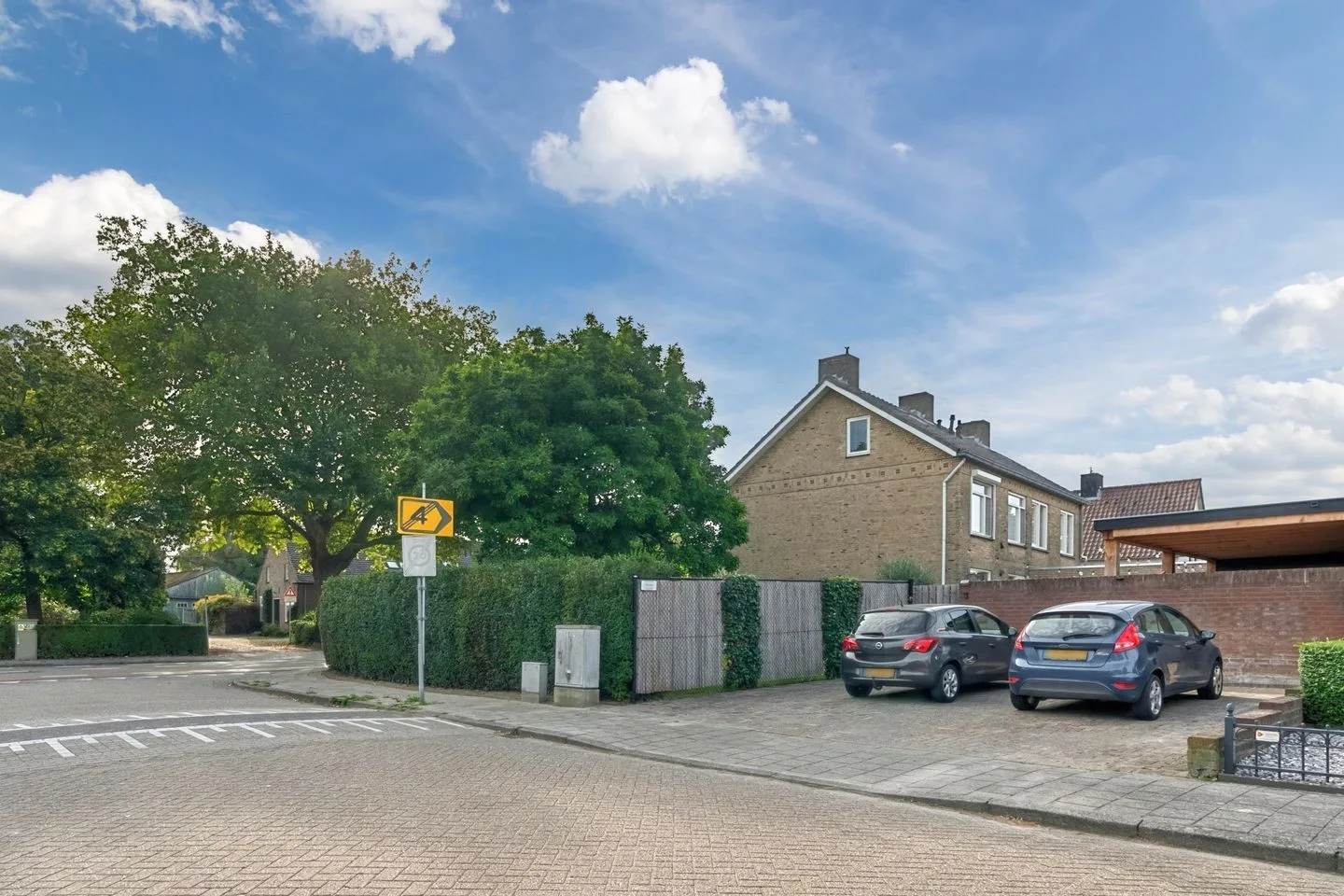 Burg. Van Houtstraat 79 Budel thumbnail 54