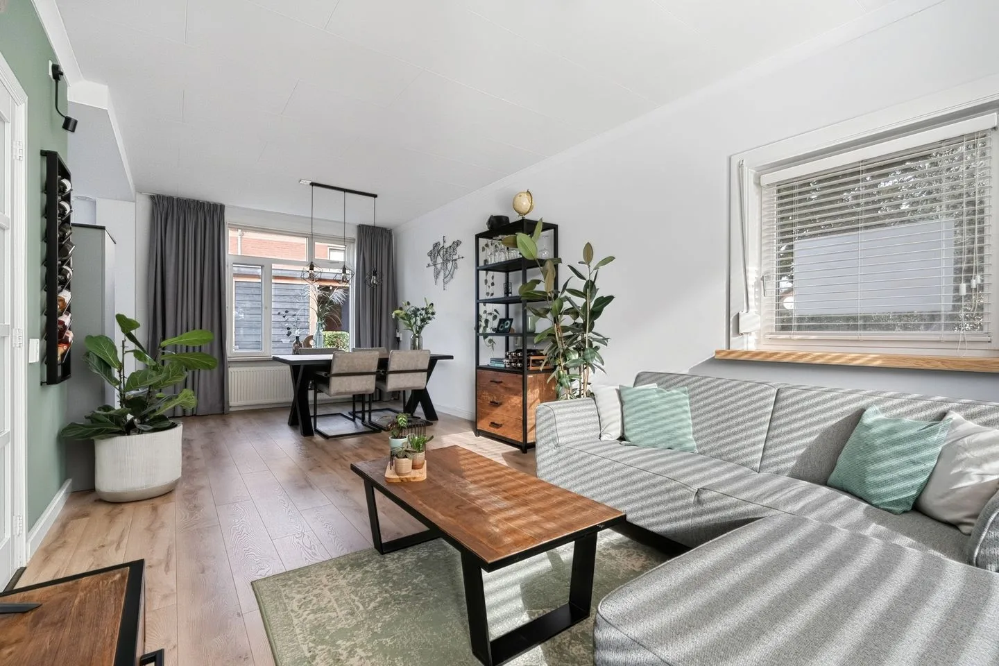 Burg. Van Houtstraat 79 Budel thumbnail 9