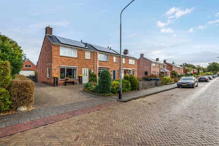 Burgemeester Borgerstraat 33 Roden thumbnail 4