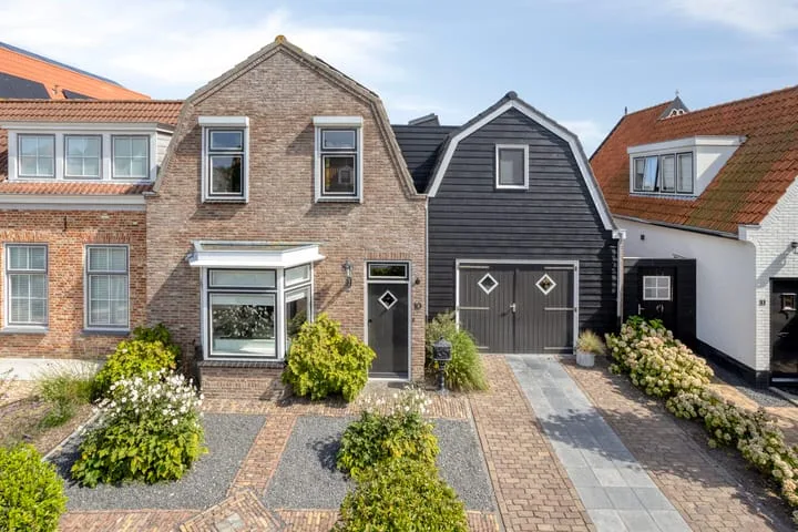 Burgemeester Bosselaarstraat 10 dans Aagtekerke
