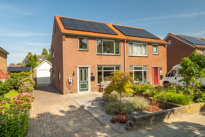 Burgemeester Breebaartstraat 11 in Hoogwoud Foto