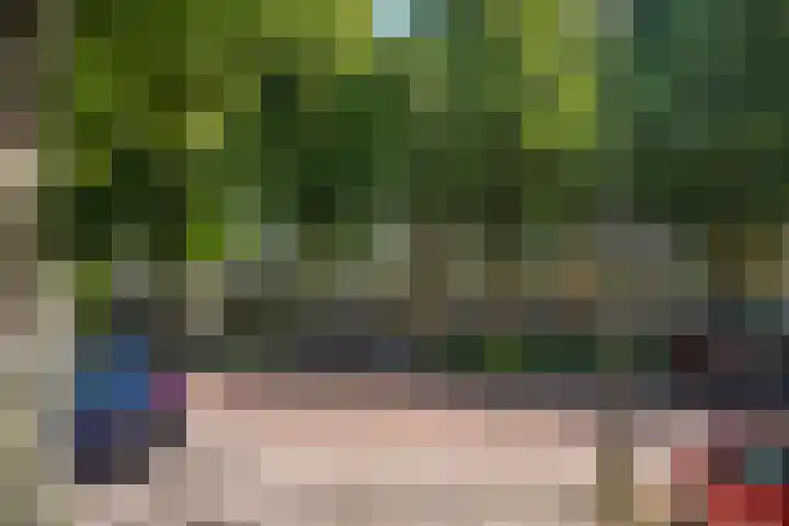 Burgemeester Caan van Necklaan 211 in Leidschendam