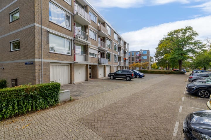 Burgemeester Crezéestraat 141 in Ridderkerk photo