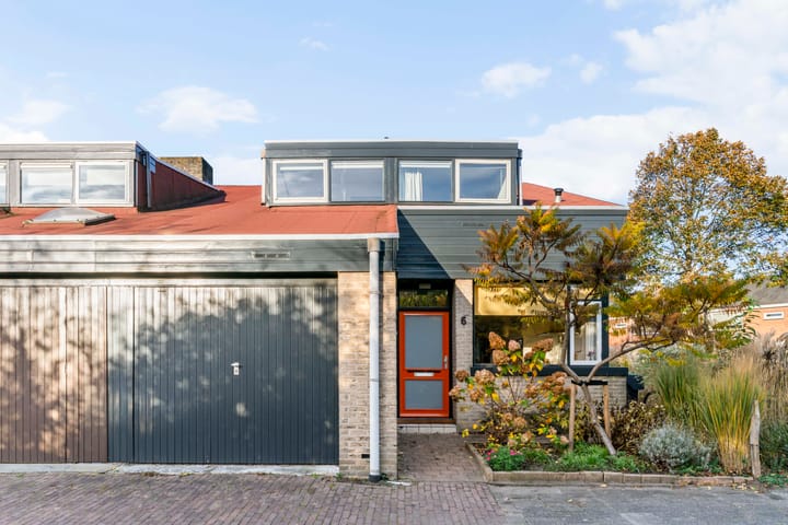 Burgemeester De Koolplantsoen 6 in Voorschoten Foto