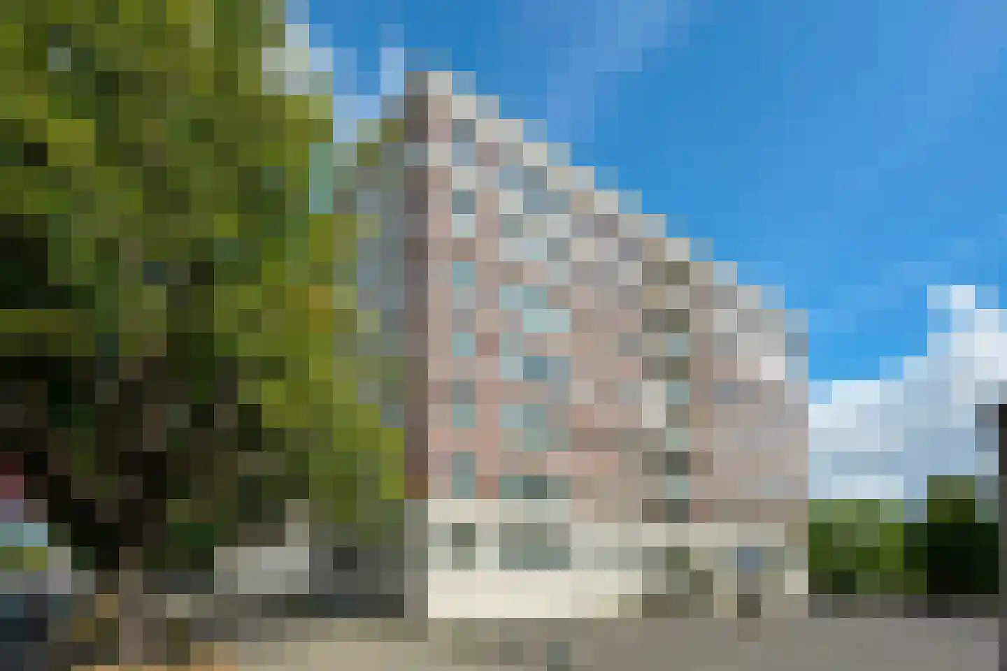 Burgemeester De Monchyplein 228 in Den Haag