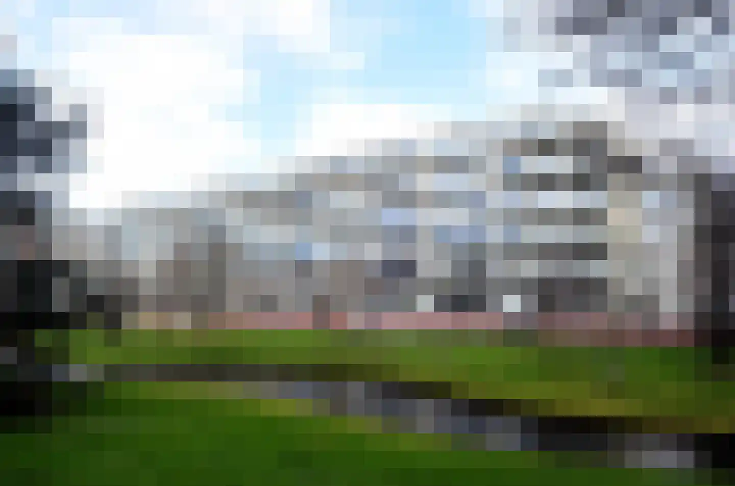 Burgemeester De Monchyplein 283 in Den Haag