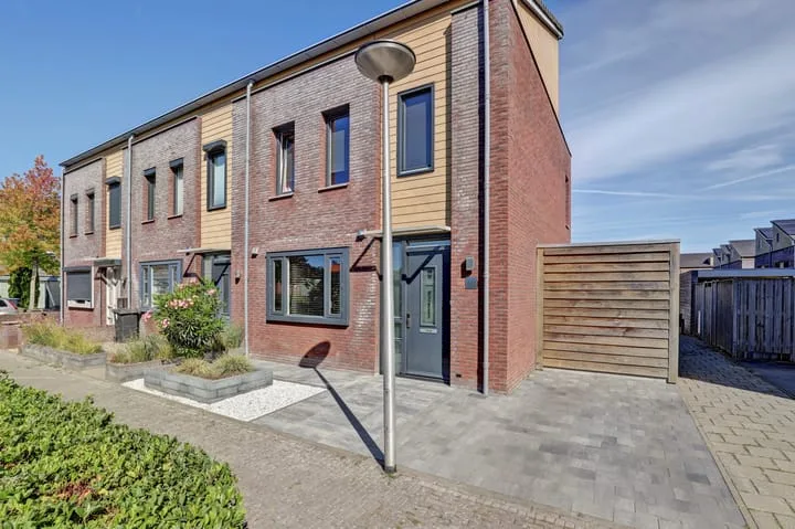 Burgemeester de Regtstraat 18 Rucphen foto 2