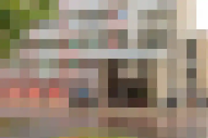 Burgemeester De Vlugtlaan 237 in Amsterdam