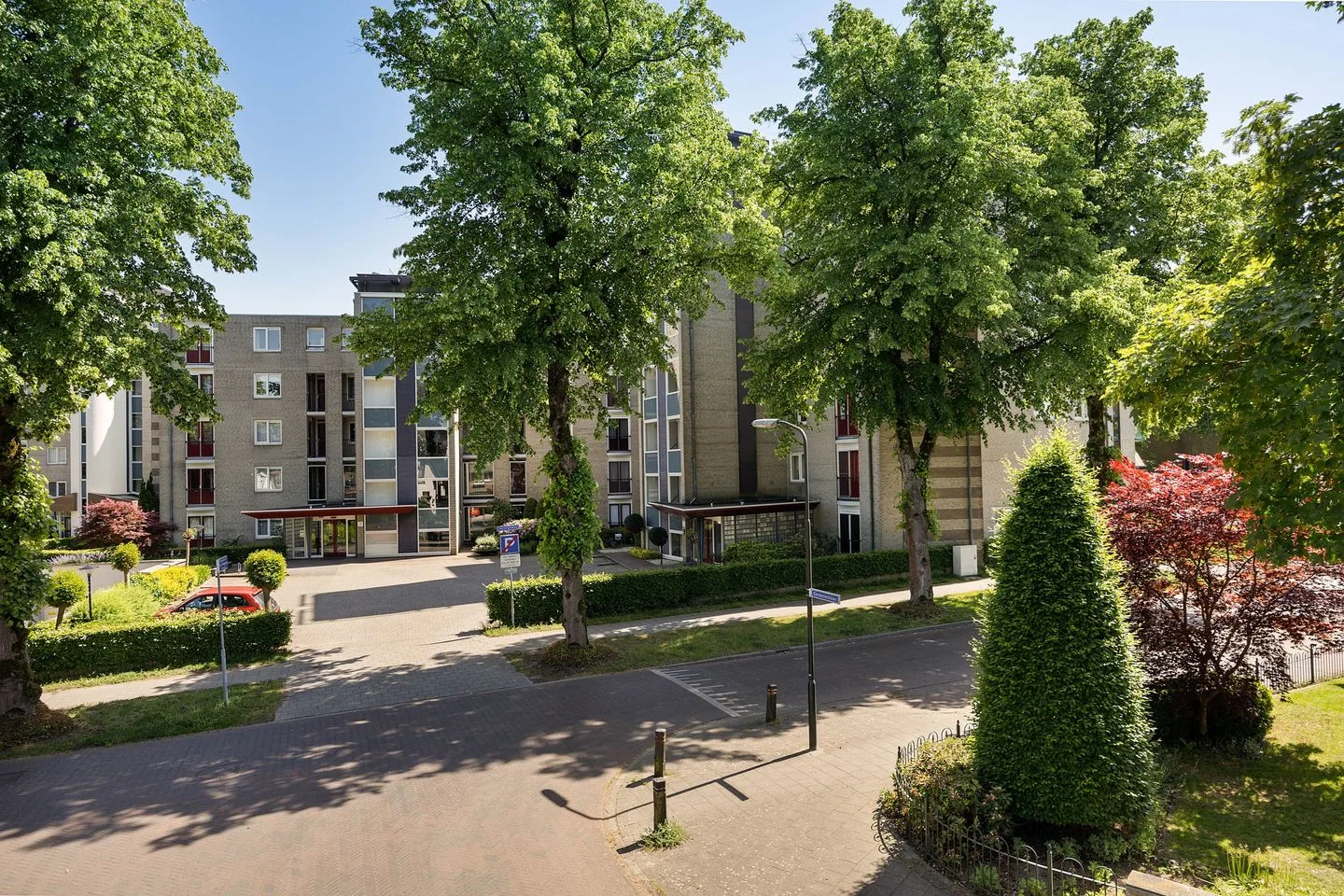 Burgemeester Des Tombeplein 99 Apeldoorn thumbnail 39