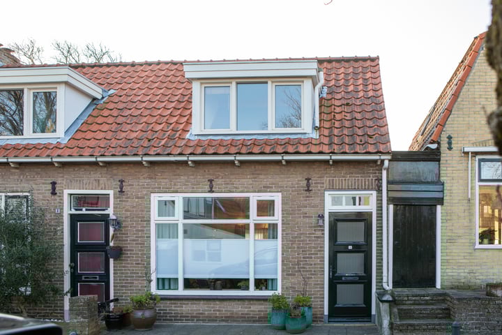 Burgemeester Eschauzierstraat 5 dans West-Terschelling photo