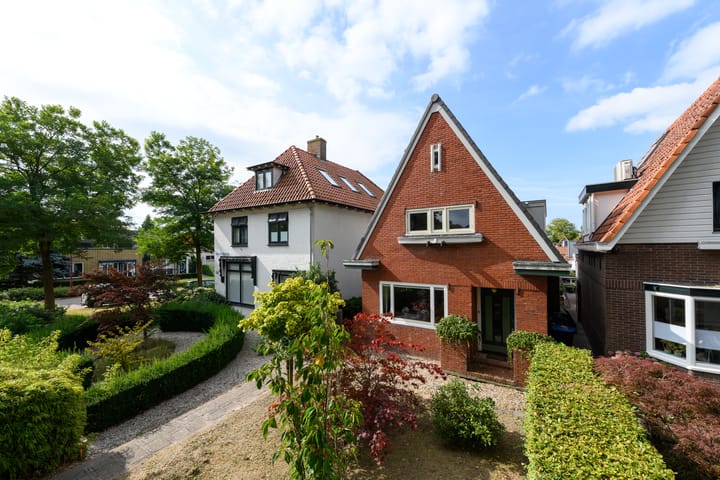 Burgemeester Falkenaweg 72 en Heerenveen foto